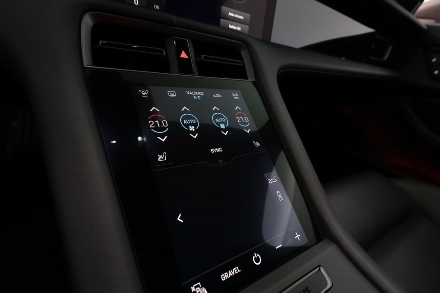 Porsche Taycan vaihtoauto