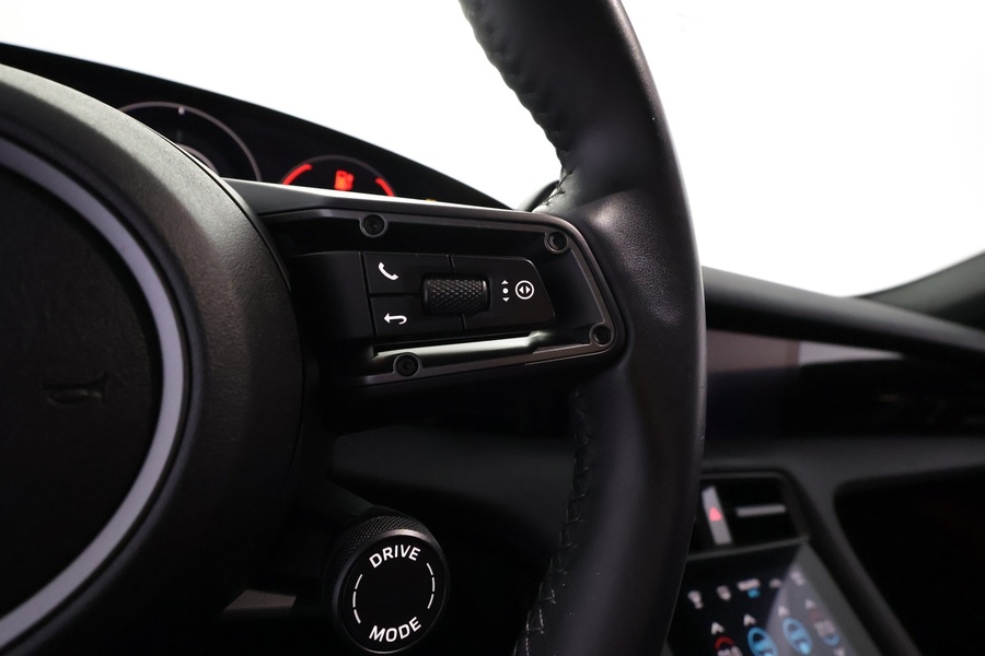 Porsche Taycan vaihtoauto