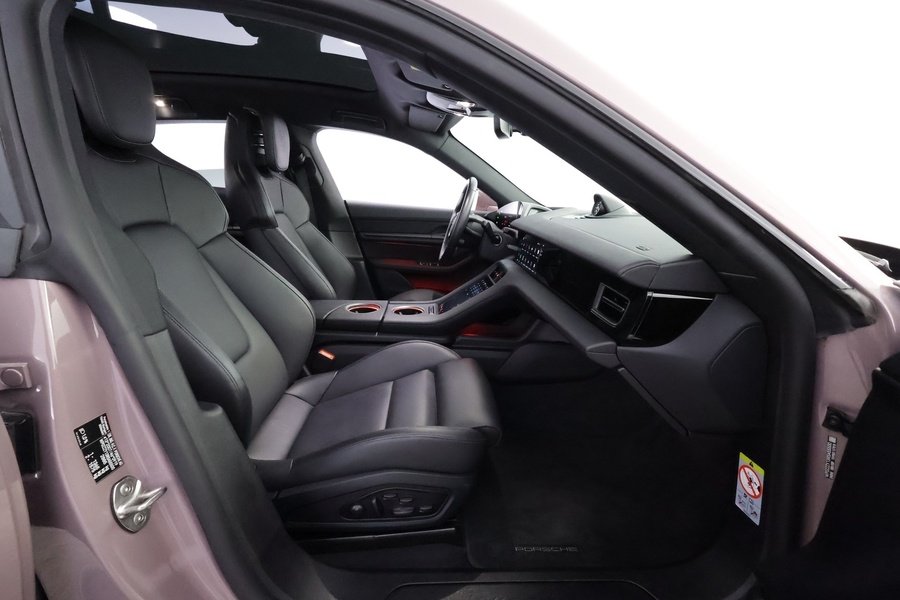 Porsche Taycan vaihtoauto