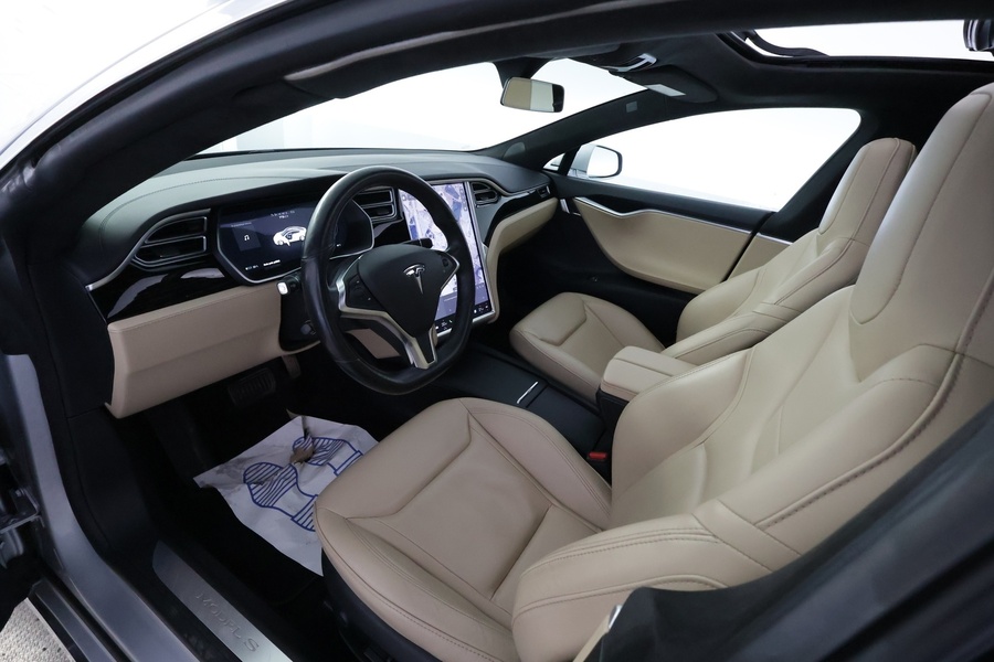 Tesla Model S vaihtoauto