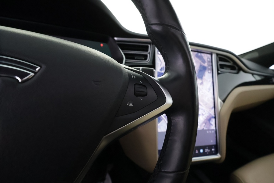 Tesla Model S vaihtoauto