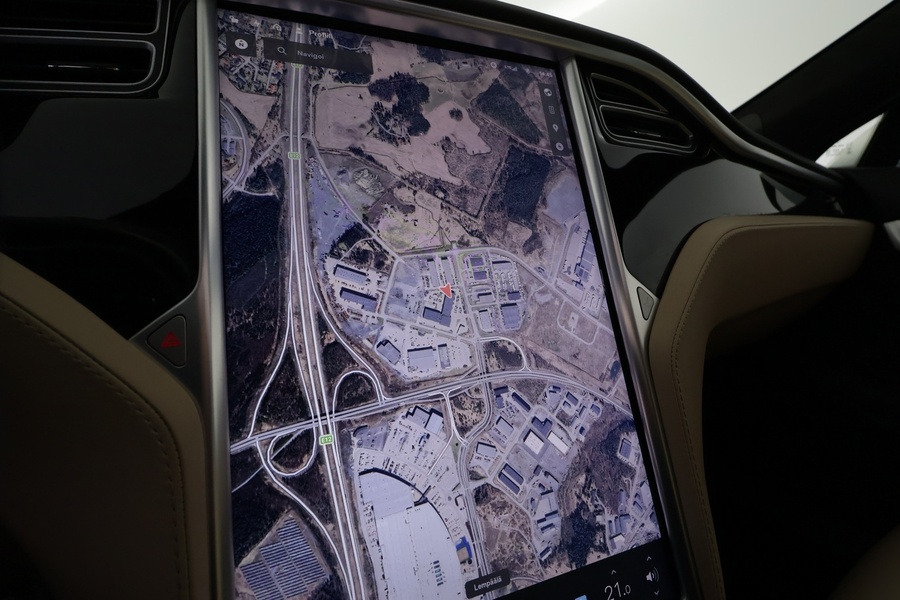 Tesla Model S vaihtoauto