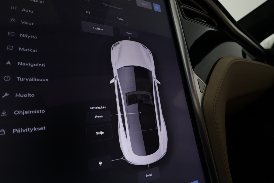 Tesla Model S vaihtoauto