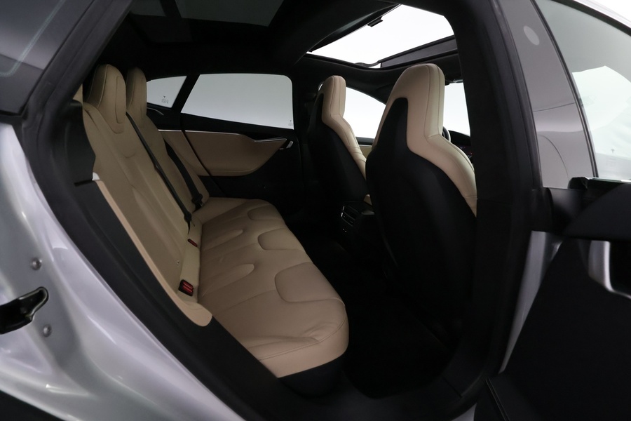 Tesla Model S vaihtoauto