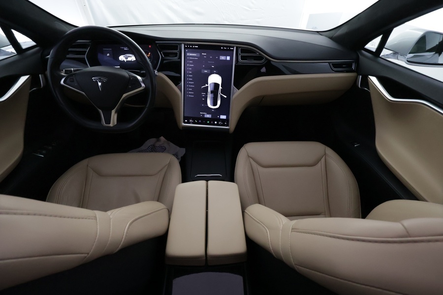 Tesla Model S vaihtoauto