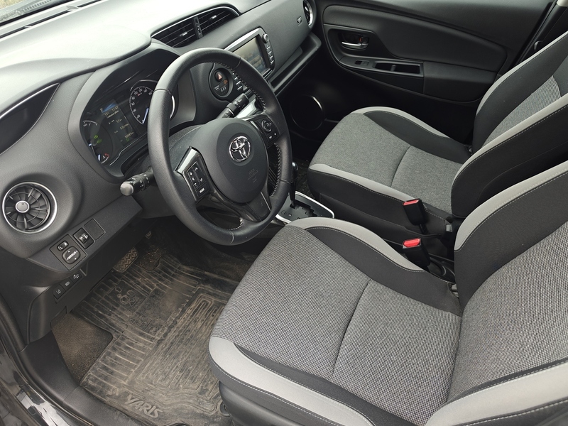 Toyota Yaris vaihtoauto
