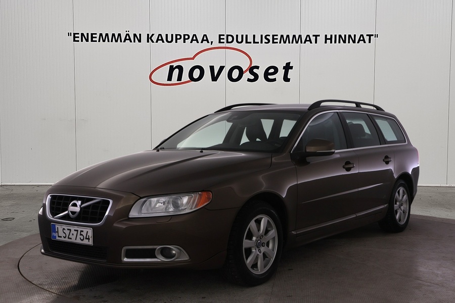Volvo V70 vaihtoauto
