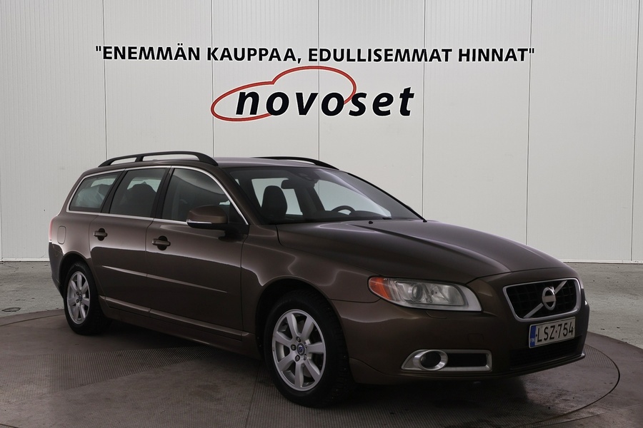 Volvo V70 vaihtoauto
