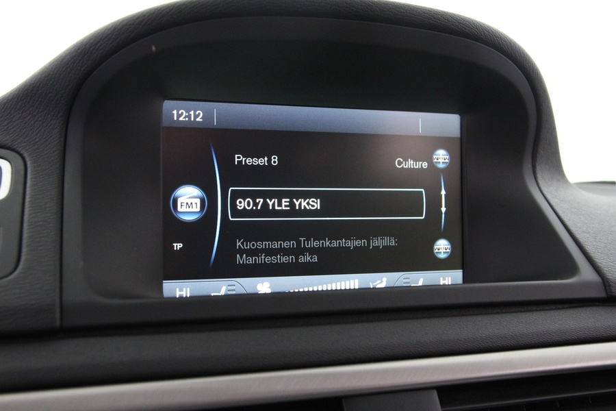 Volvo V70 vaihtoauto