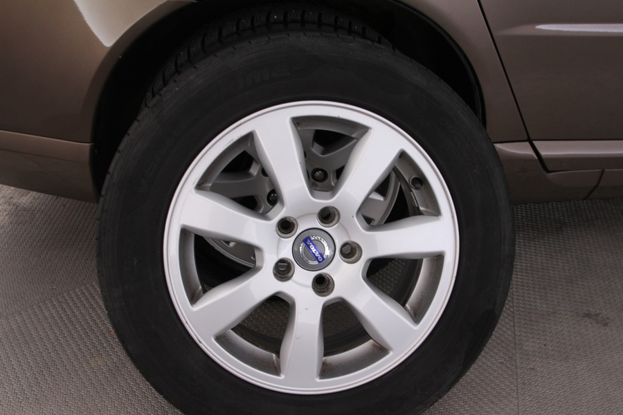 Volvo V70 vaihtoauto