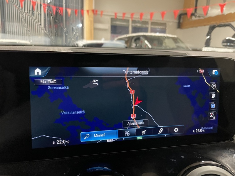 Mercedes-Benz EQB vaihtoauto