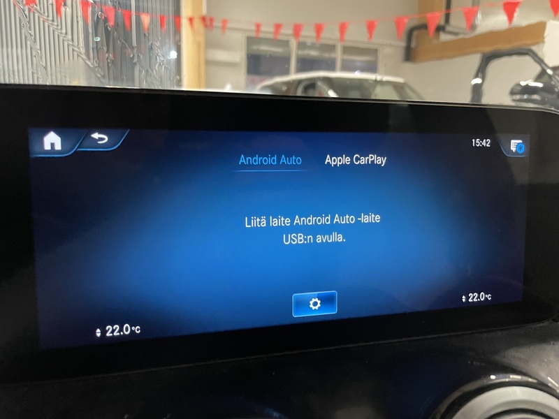 Mercedes-Benz EQB vaihtoauto