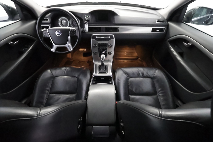 Volvo V70 vaihtoauto