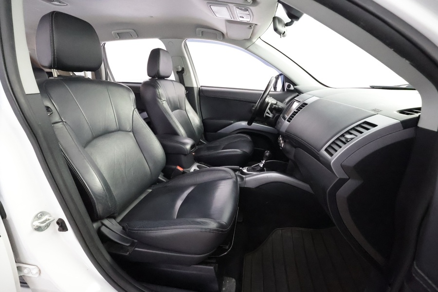 Mitsubishi Outlander vaihtoauto