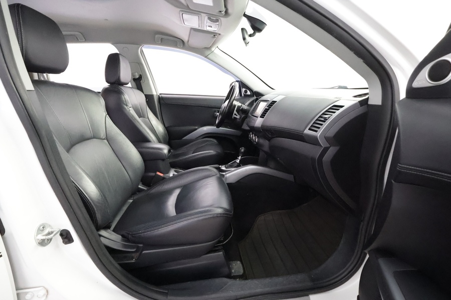 Mitsubishi Outlander vaihtoauto