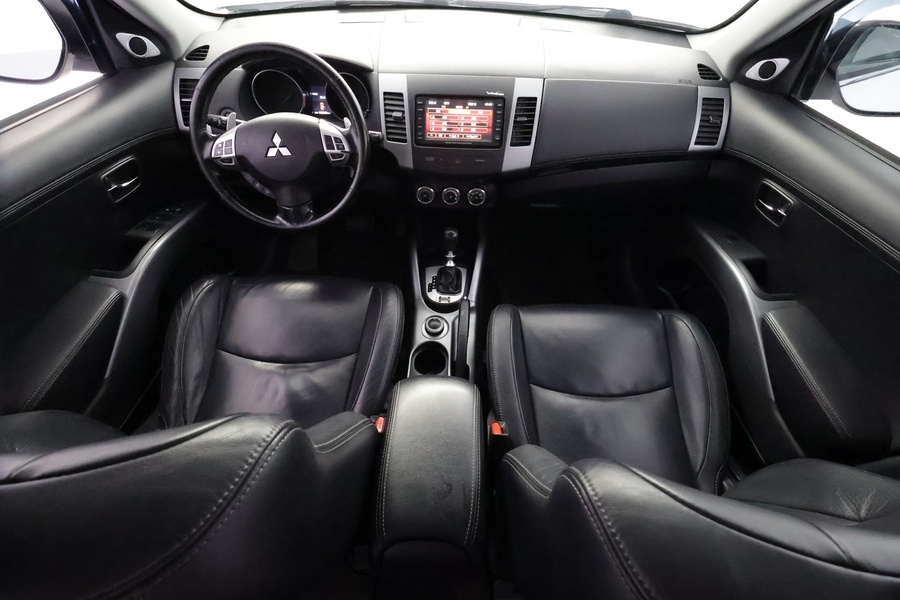 Mitsubishi Outlander vaihtoauto