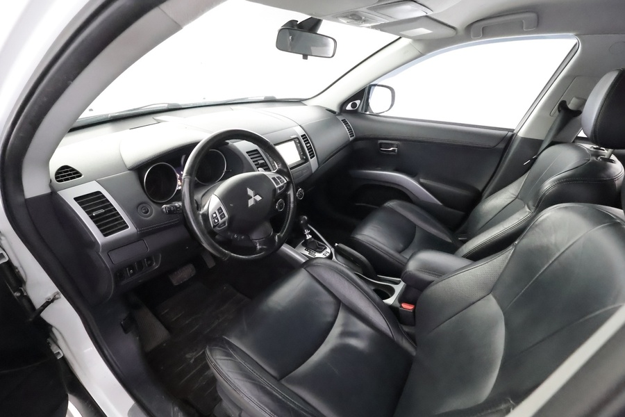 Mitsubishi Outlander vaihtoauto