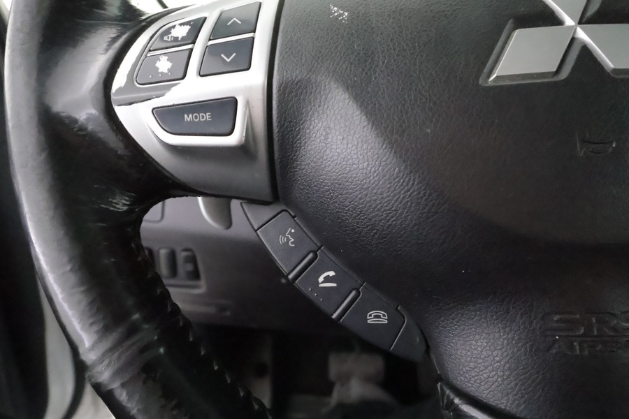 Mitsubishi Outlander vaihtoauto