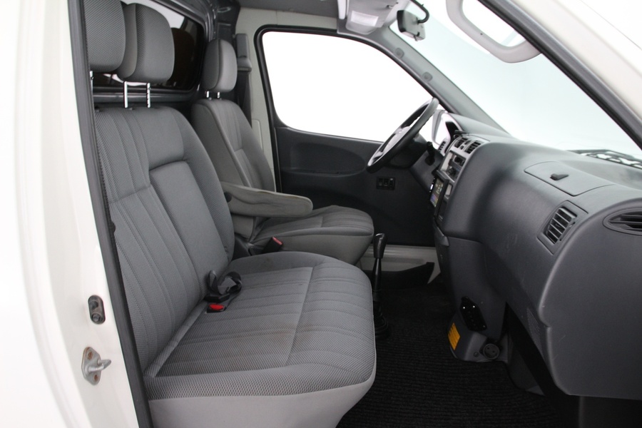 Toyota Hiace vaihtoauto