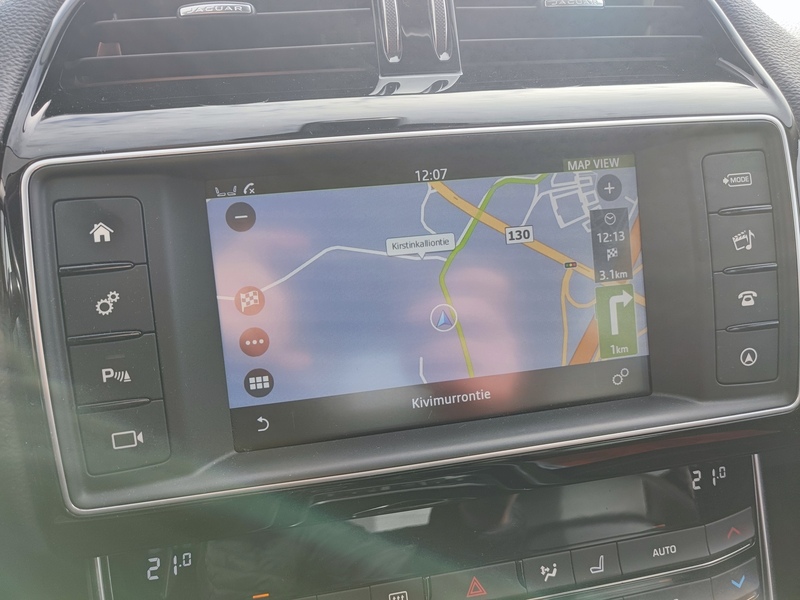 Jaguar XE vaihtoauto