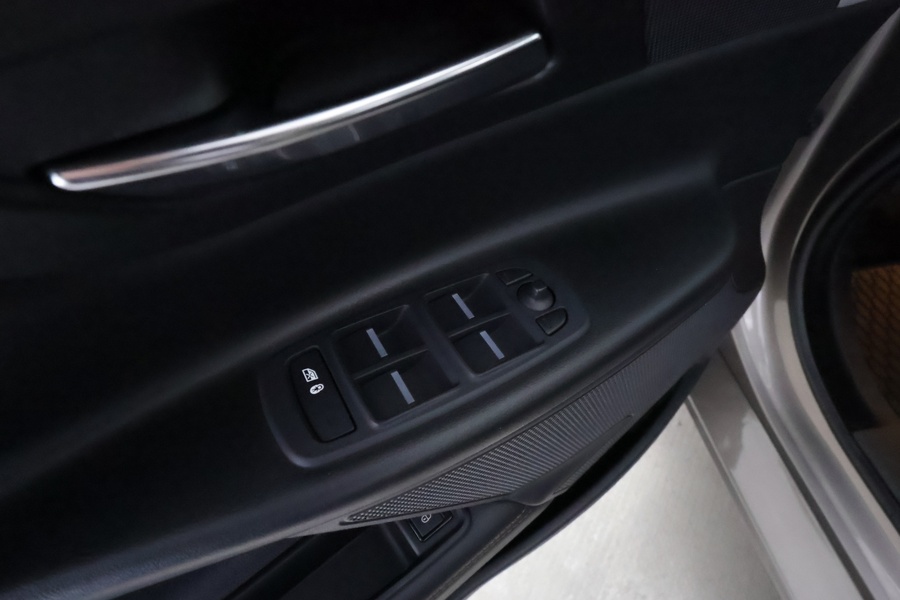 Jaguar XE vaihtoauto