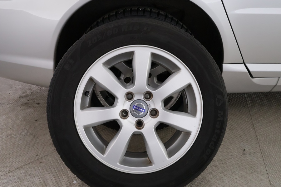 Volvo V70 vaihtoauto