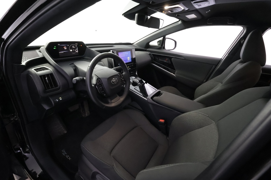 Toyota bZ4X vaihtoauto