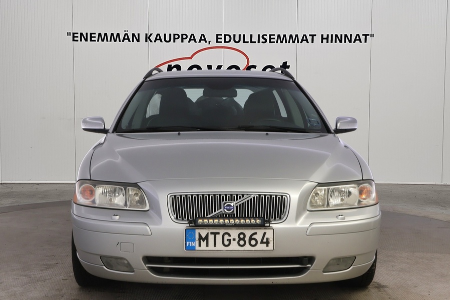 Volvo V70 vaihtoauto