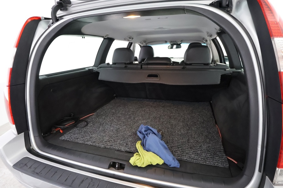 Volvo V70 vaihtoauto