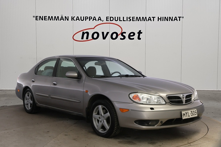 Nissan Maxima vaihtoauto