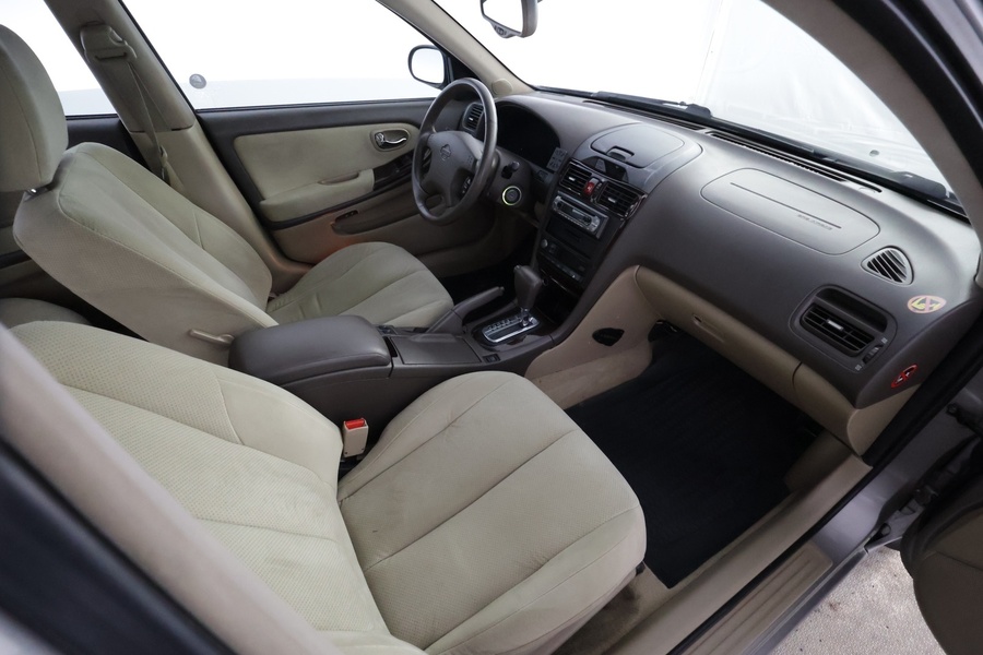 Nissan Maxima vaihtoauto