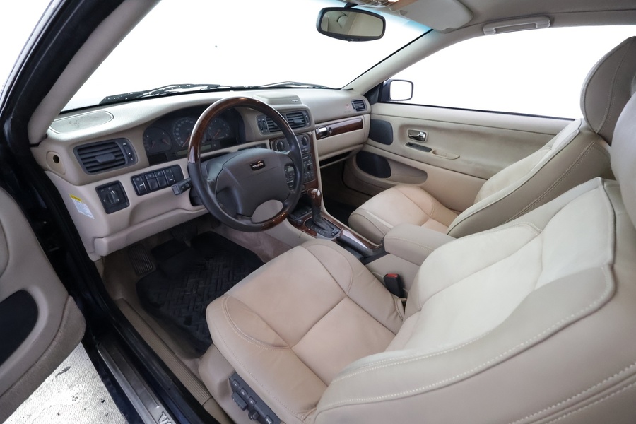 Volvo C70 vaihtoauto