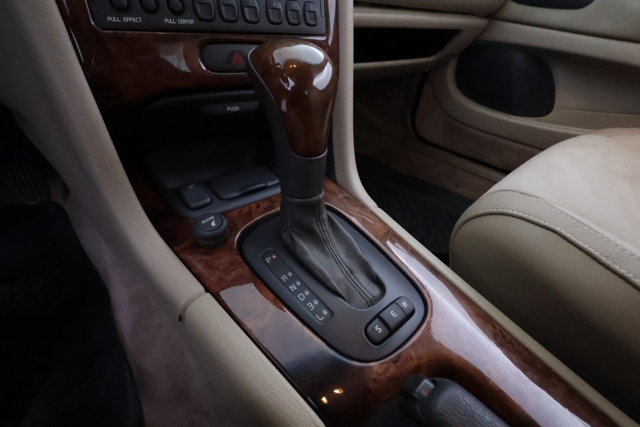 Volvo C70 vaihtoauto