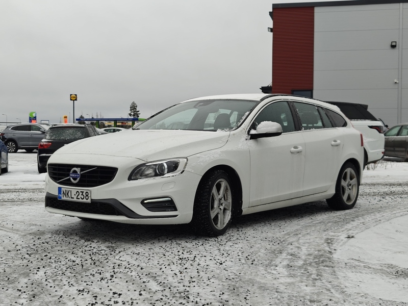 Volvo V60 vaihtoauto
