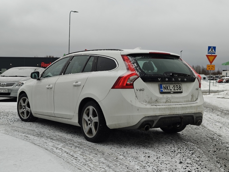 Volvo V60 vaihtoauto