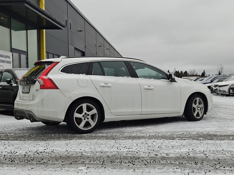 Volvo V60 vaihtoauto