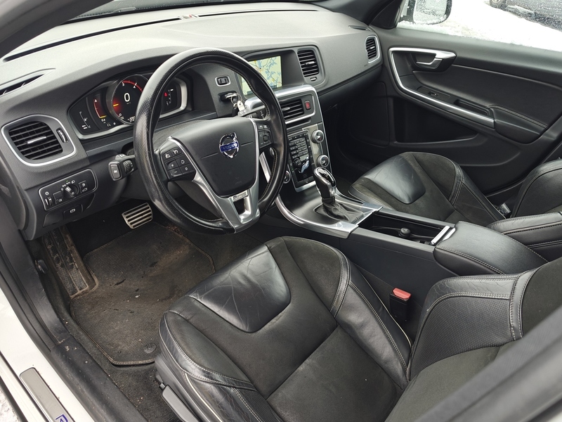 Volvo V60 vaihtoauto