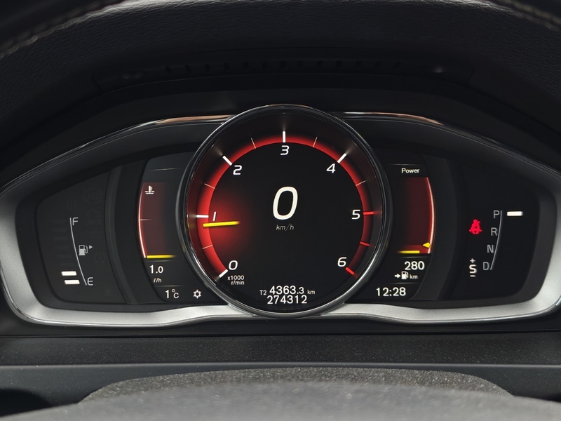 Volvo V60 vaihtoauto