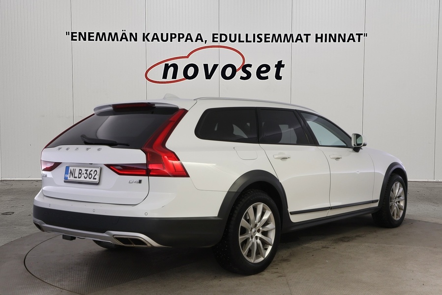 Volvo V90 Cross Country vaihtoauto