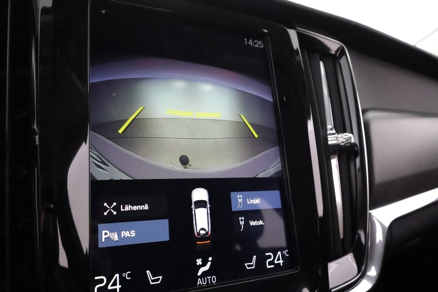 Volvo V90 Cross Country vaihtoauto