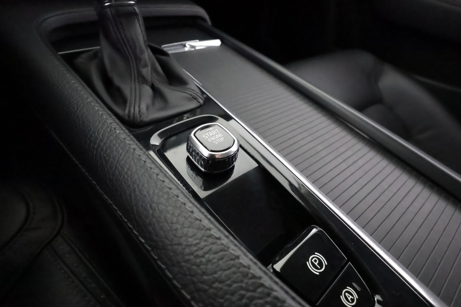 Volvo V90 Cross Country vaihtoauto