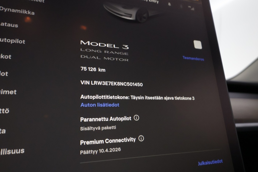 Tesla Model 3 vaihtoauto