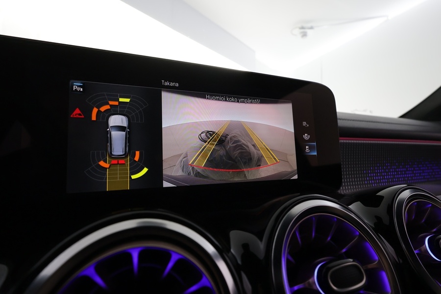 Mercedes-Benz EQB vaihtoauto