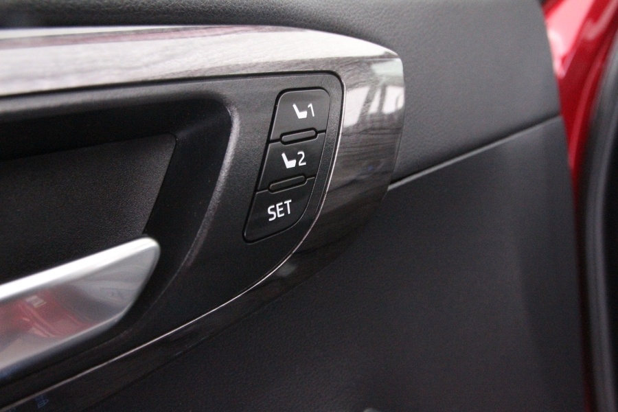 Toyota Land Cruiser vaihtoauto