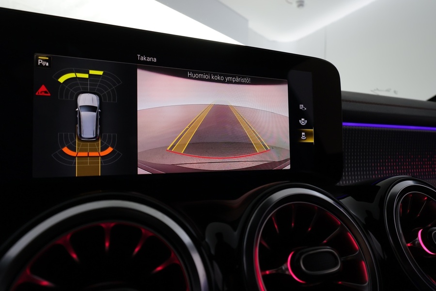 Mercedes-Benz EQB vaihtoauto