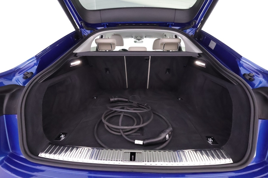 Audi Q8 e-tron vaihtoauto