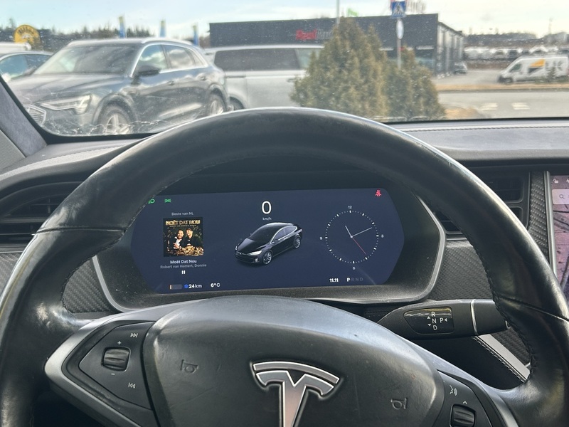 Tesla Model X vaihtoauto