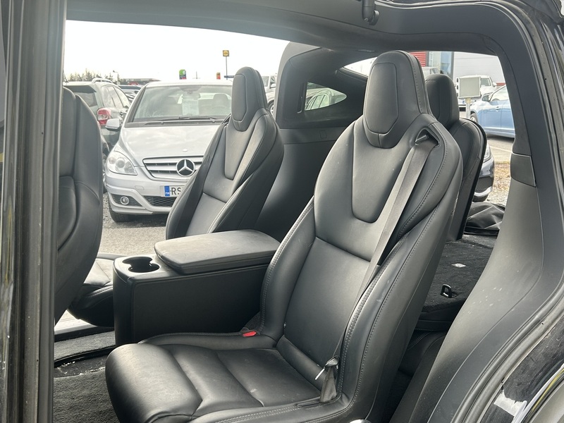 Tesla Model X vaihtoauto