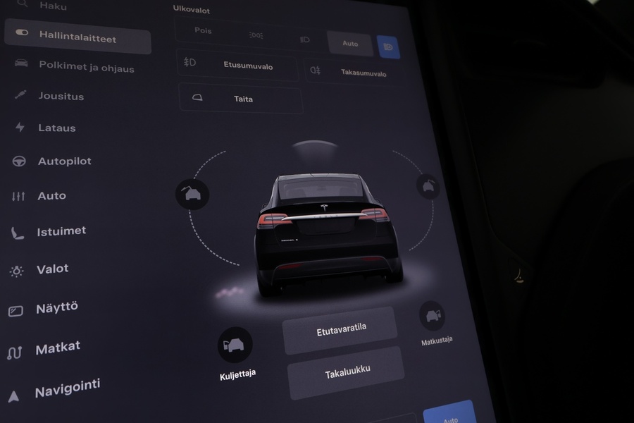 Tesla Model X vaihtoauto