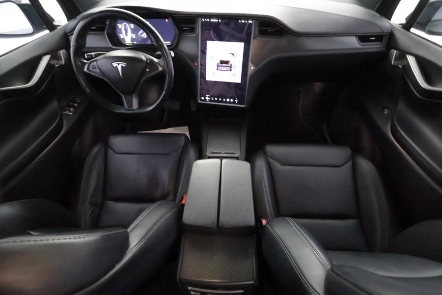 Tesla Model X vaihtoauto